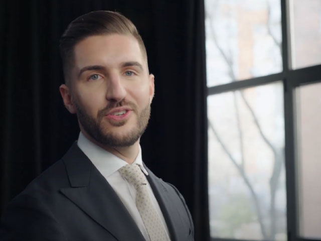 David Valtueña asesor inmobiliario en Madrid con experiencia en Remax para vender al mejor precio